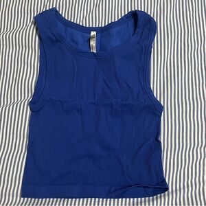 ARITZIA SUNDAY BEST SINCHSEAMLESS TANK